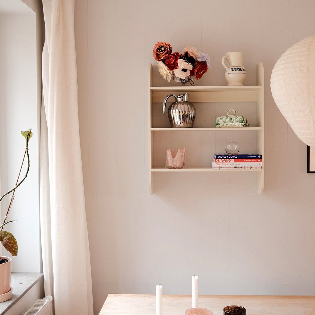 Strapats Wall shelf