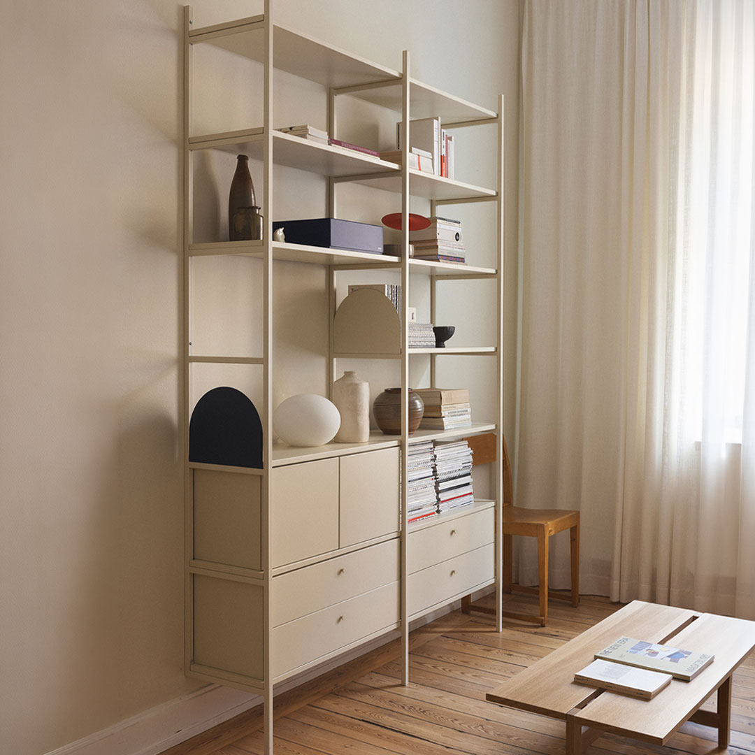 Bücherregal