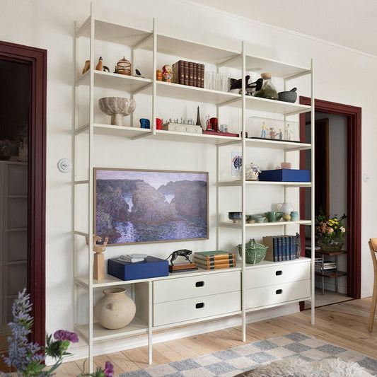 Klara Doktorow's shelf