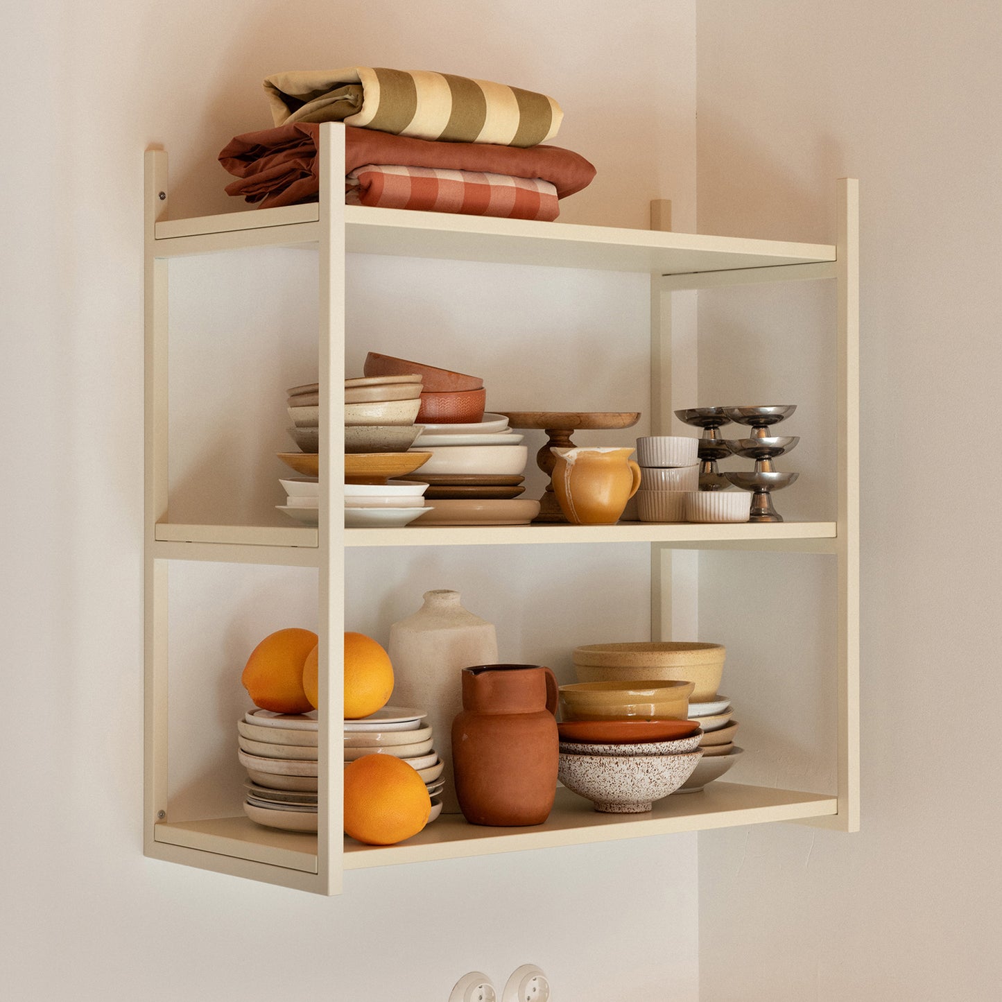 Wall shelf