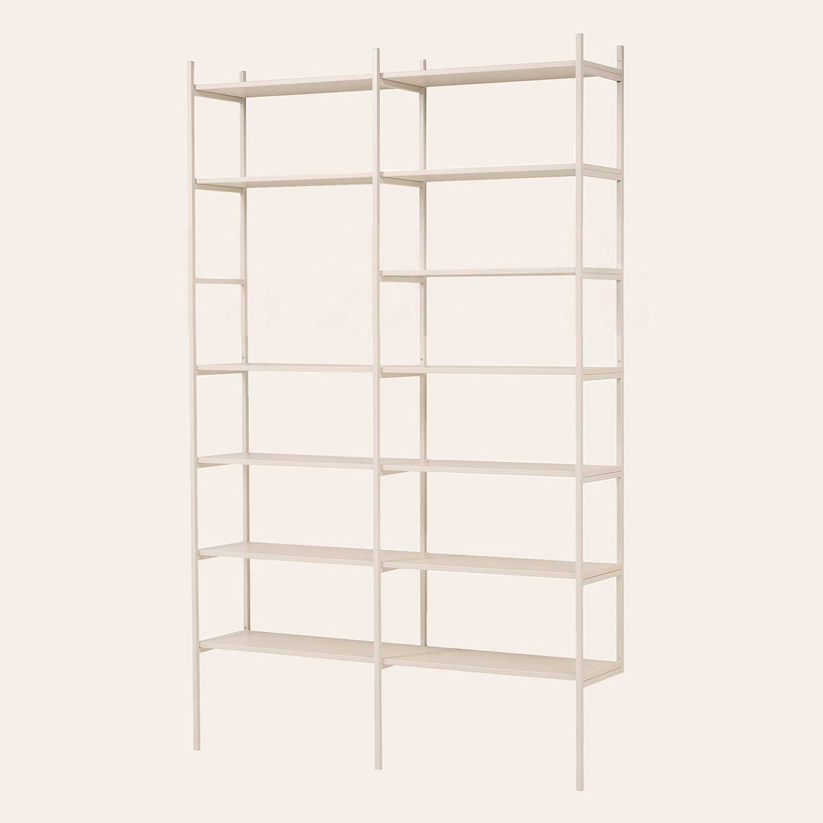 Zara Zachrisson’s shelf